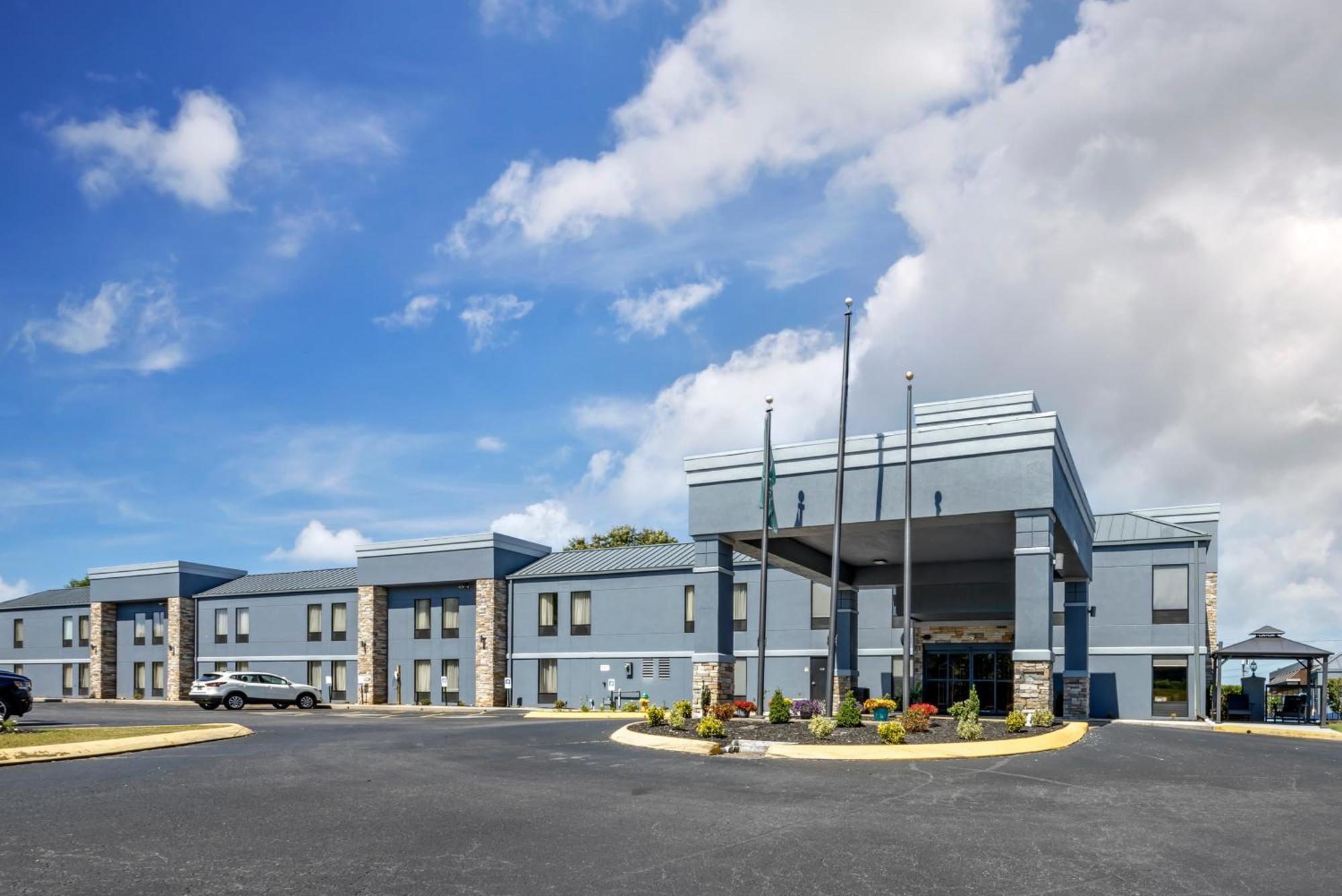 Quality Inn Clarksville - Exit 11 Buitenkant foto